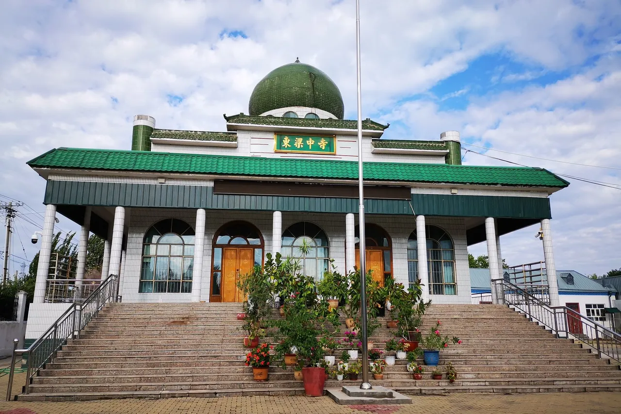 Dongliang Central Temple 1