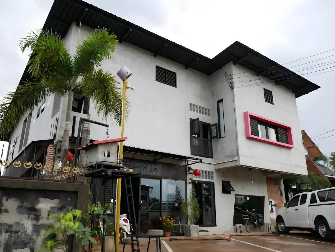 41 Studio - Adults Only 2