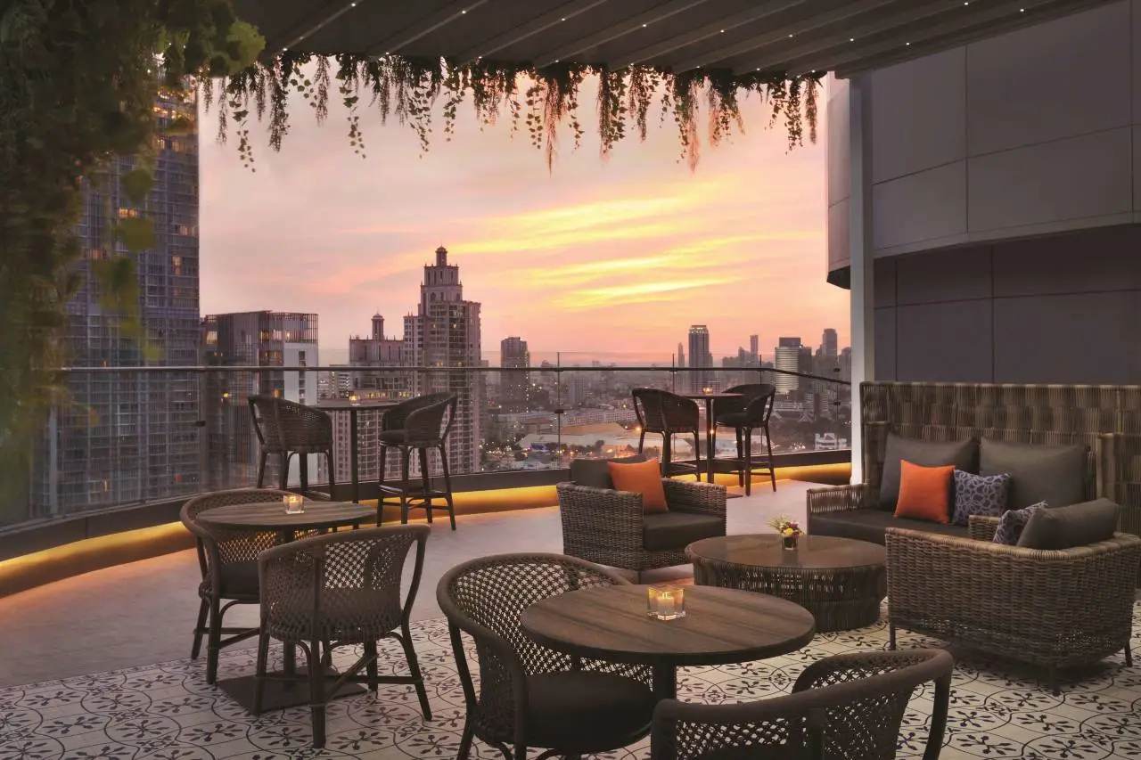 Hyatt Place Bangkok Sukhumvit 24 4