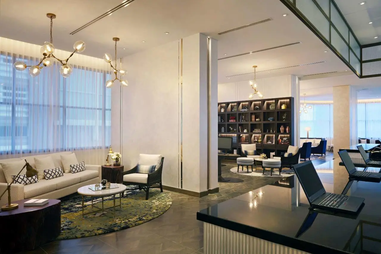 Hyatt Place Bangkok Sukhumvit 24 7