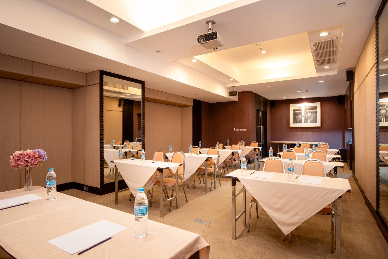 Lily Hotel Bangkok 6