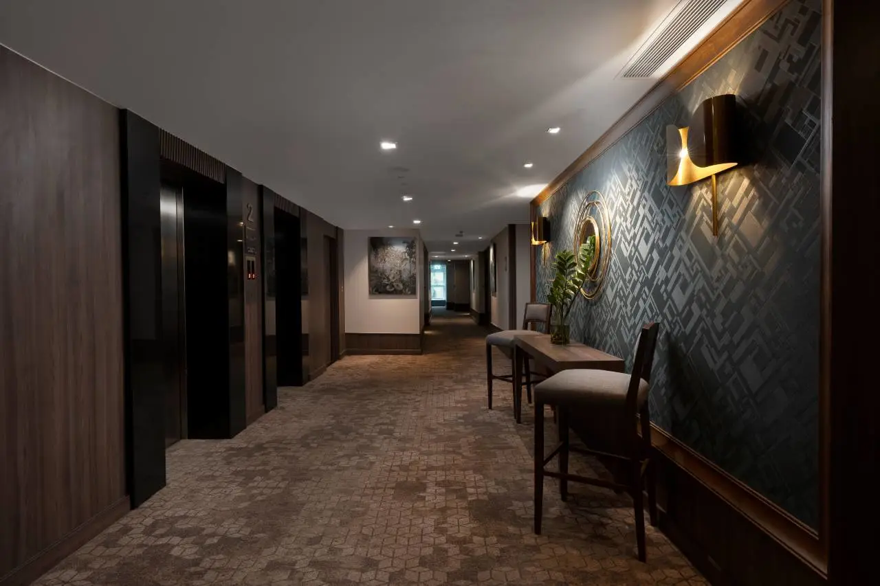 Novotel Living Bangkok Sukhumvit Legacy 7