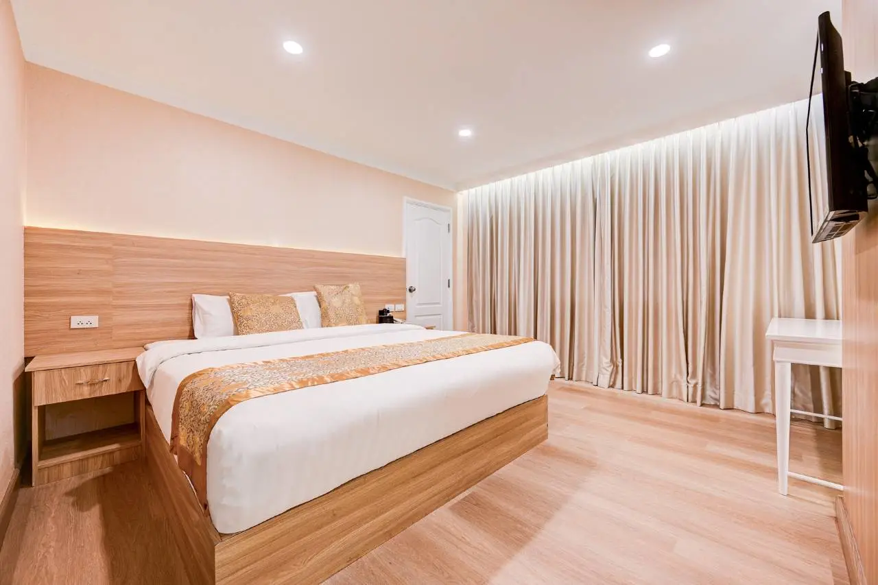 Palette The Travellers Hotel Bangkok 1