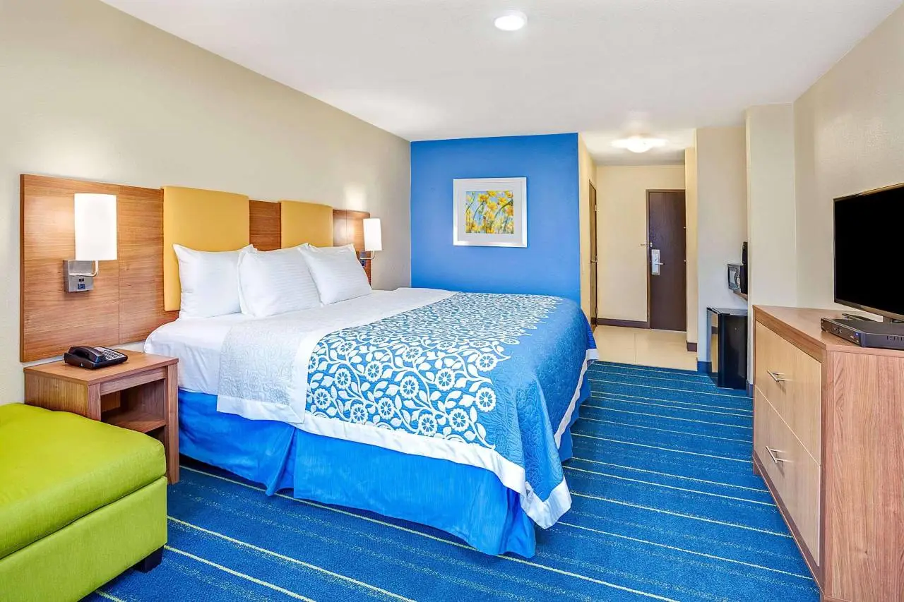 Arya Inn & Suites 1