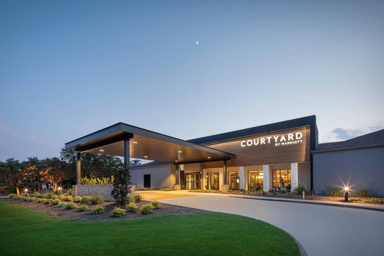 Courtyard Dallas Addison/Midway 1
