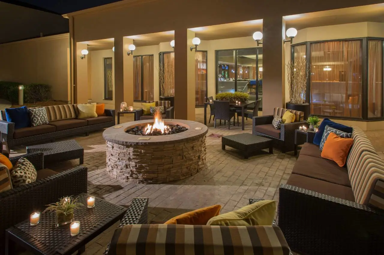 Courtyard Dallas Addison/Midway 7