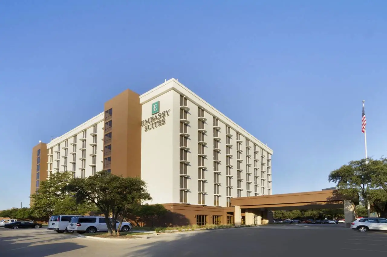 Embassy Suites by Hilton Dallas Market Center 1