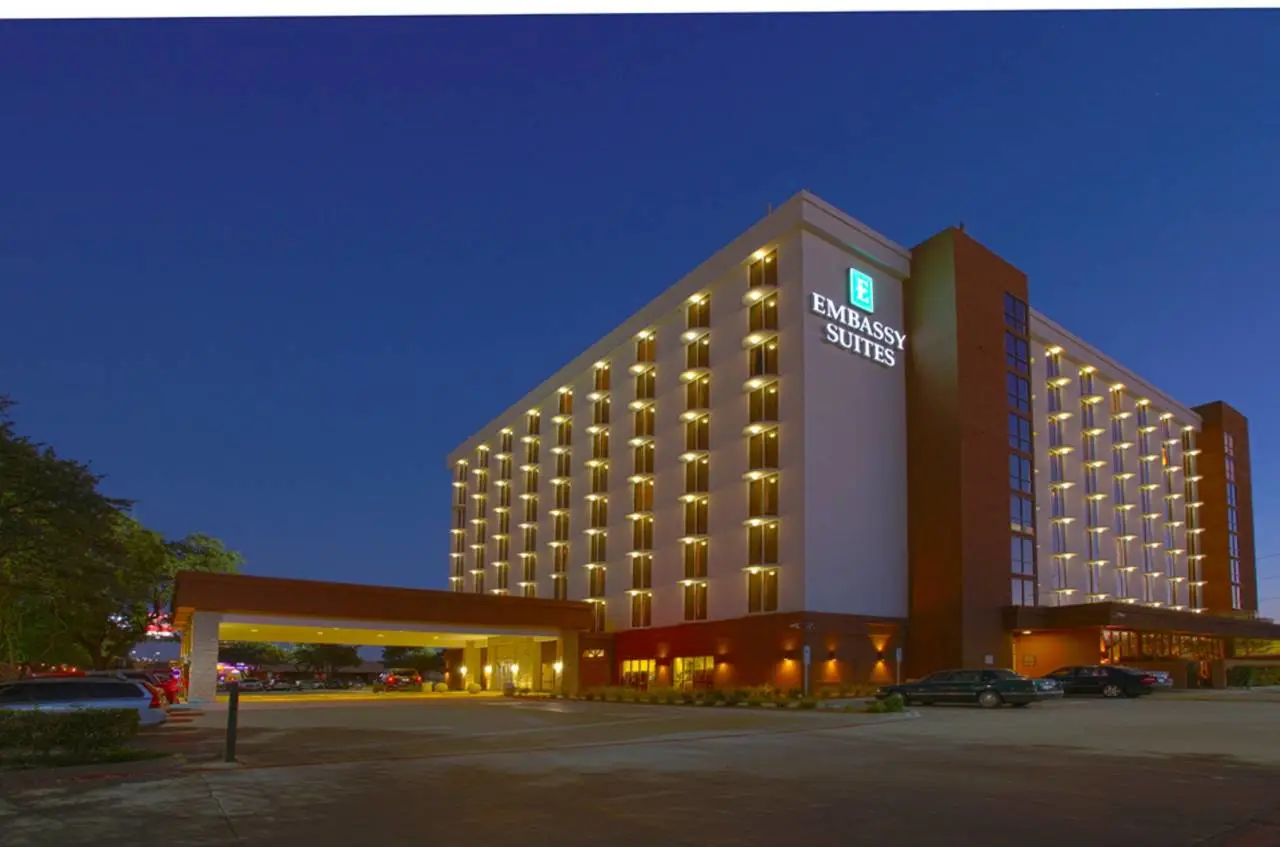 Embassy Suites by Hilton Dallas Market Center 2