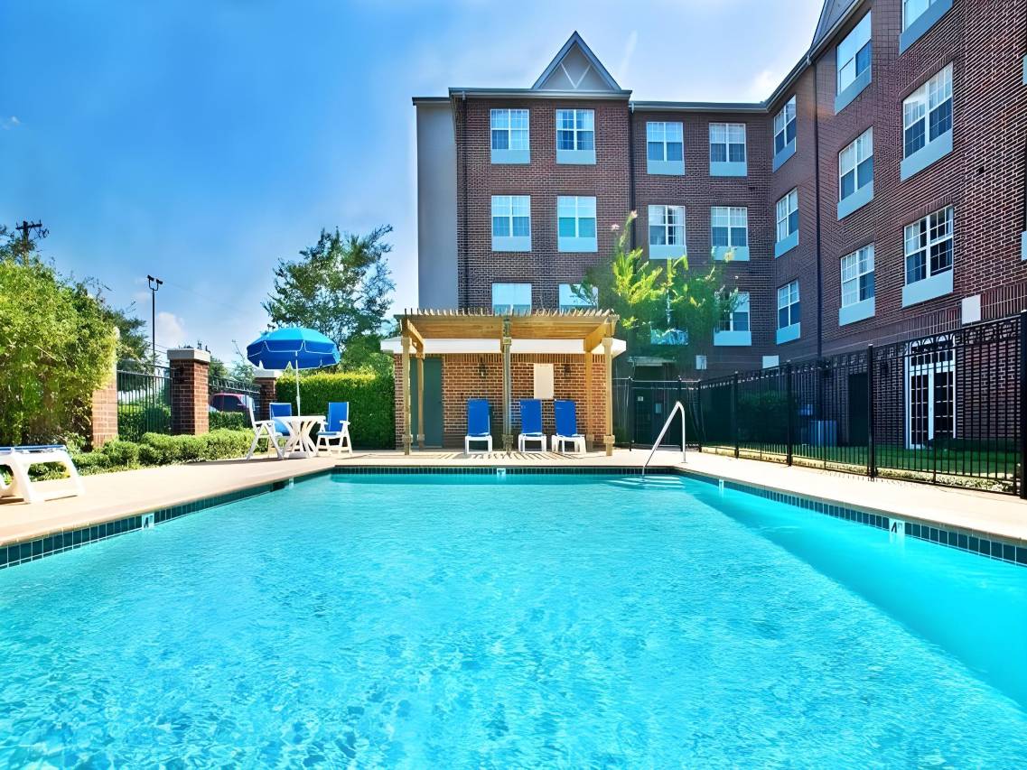 Holiday Inn & Suites DALLAS-ADDISON by IHG 4