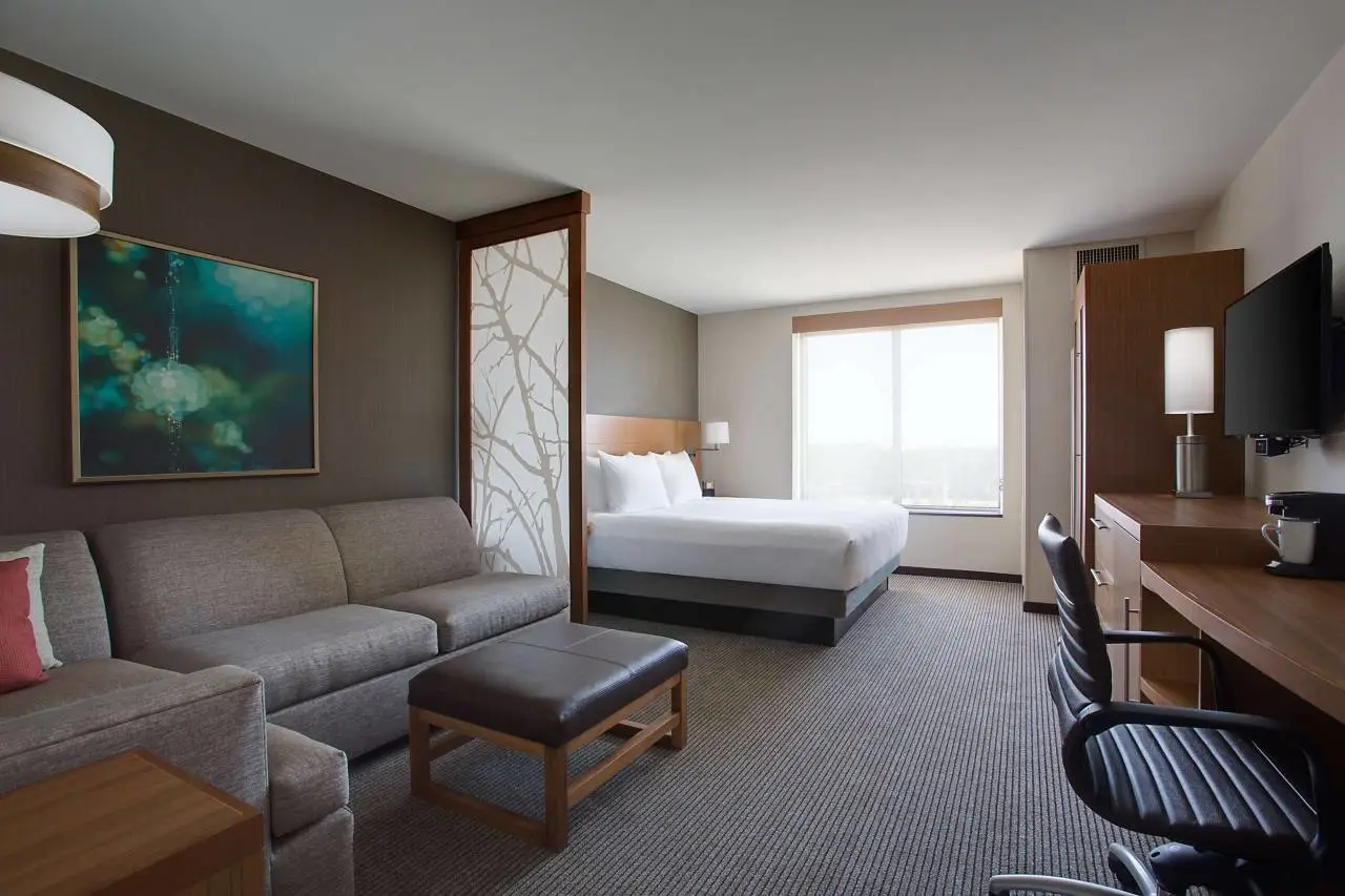 Hyatt Place DFW 7