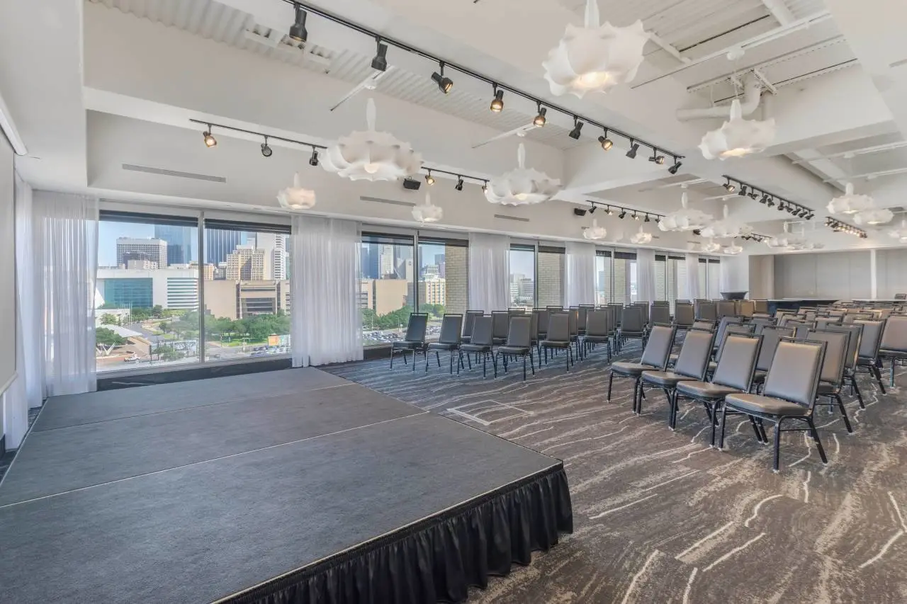 Lorenzo Hotel Dallas, Tapestry Collection by Hilton 6