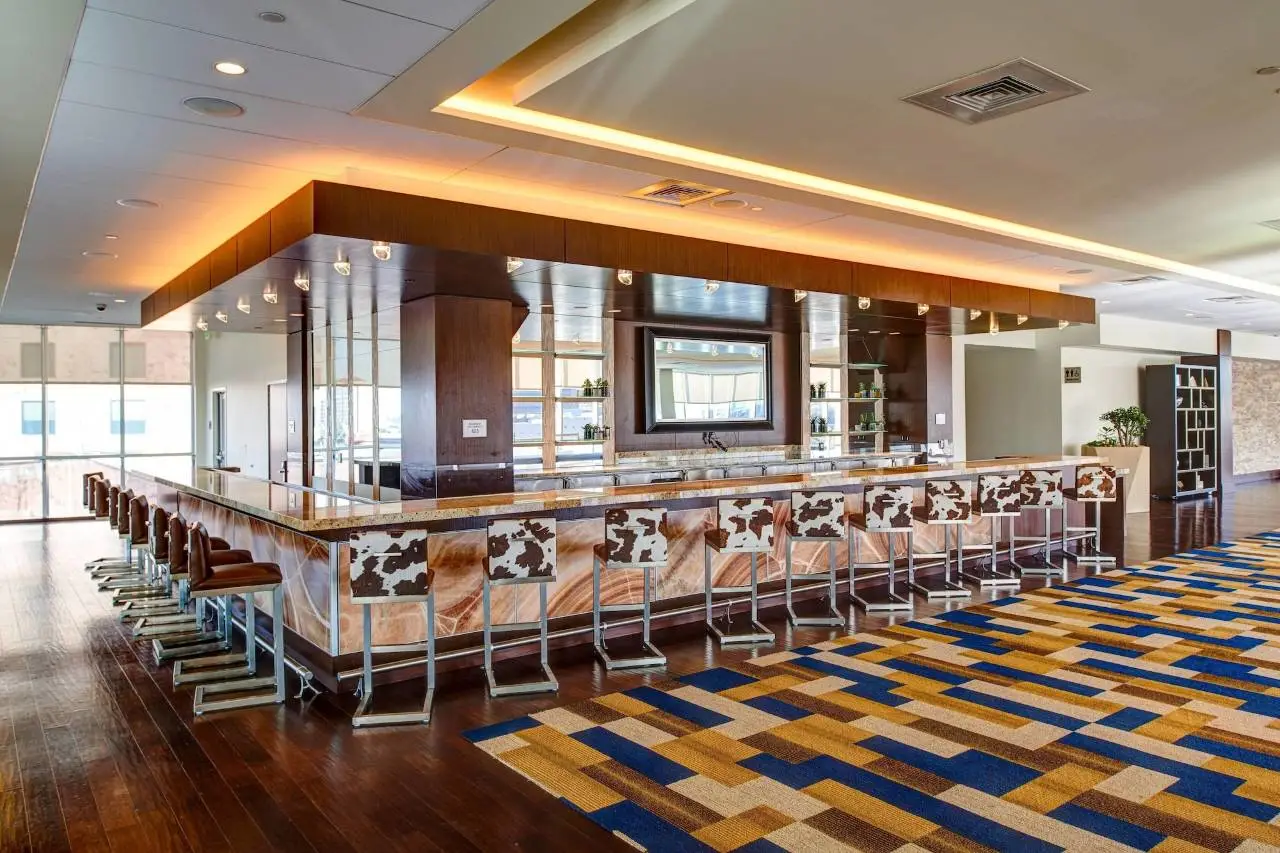 Renaissance Dallas Hotel 5
