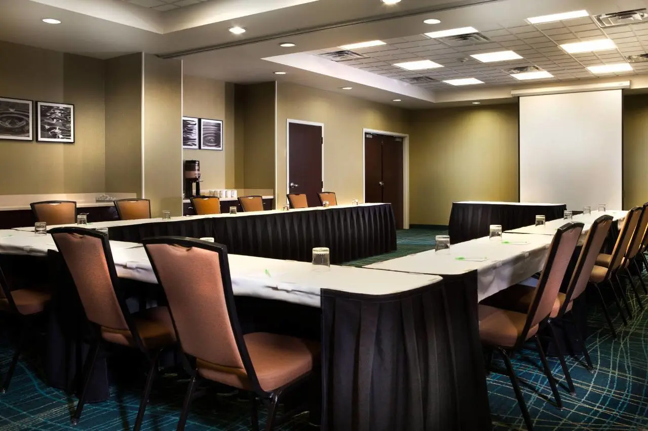 SpringHill Suites Dallas DFW Airport North/Grapevine 5