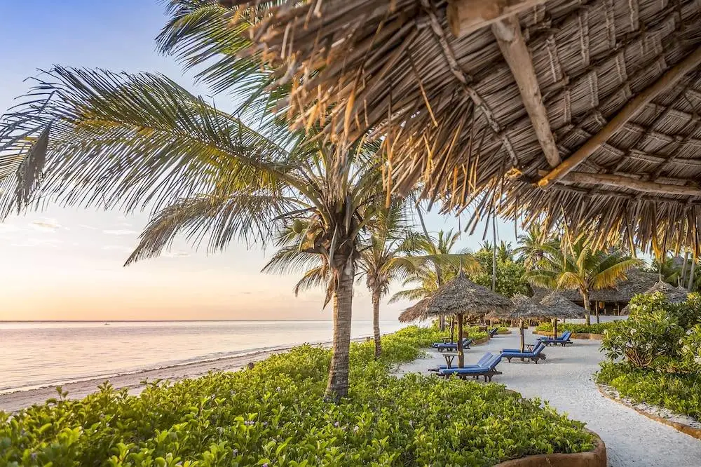 Breezes Beach Club and Spa 7