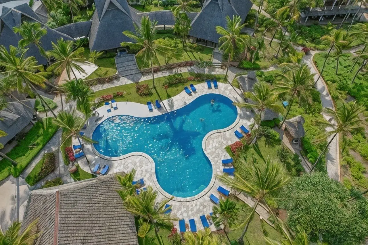 Breezes Beach Club and Spa 5