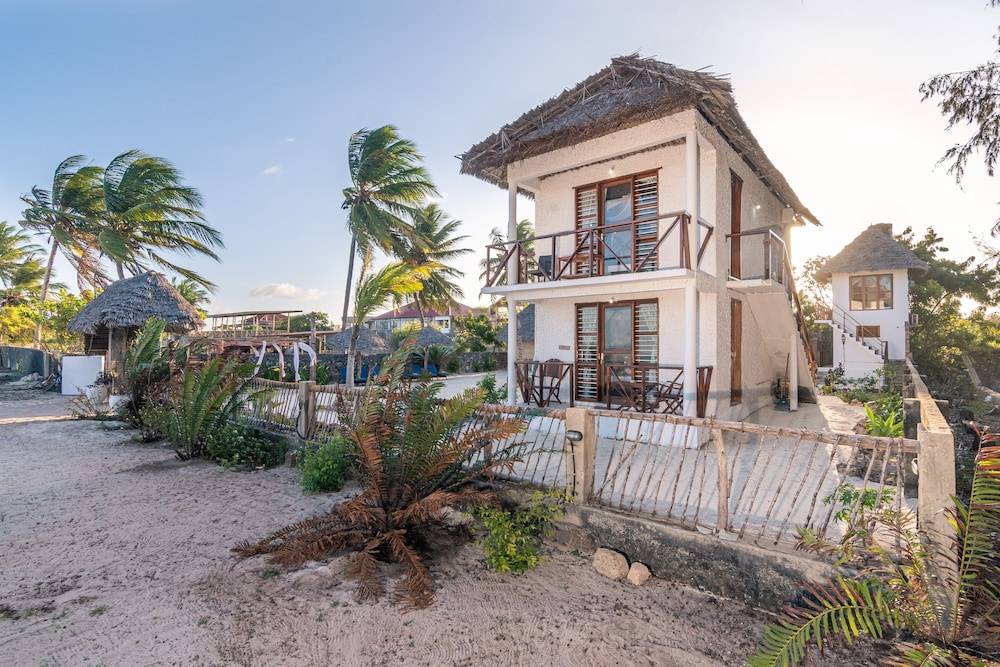 Kusini Beach Villas 1