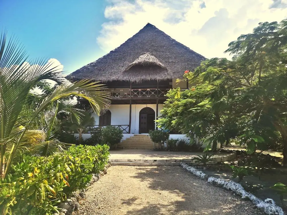 Moonshine Villa Hotel 1