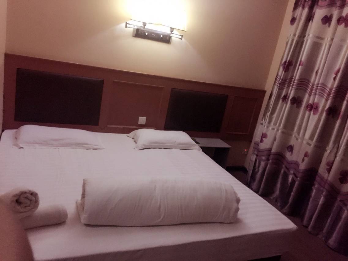 New Yue Tan Hotel 6
