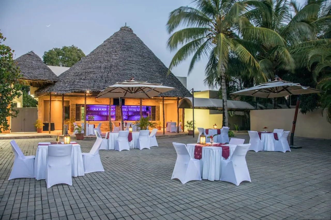 Ngalawa Hotel & Resort 4
