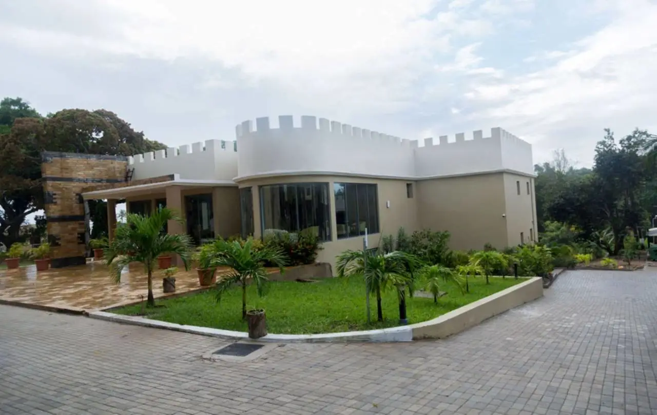 Ngalawa Hotel & Resort 7