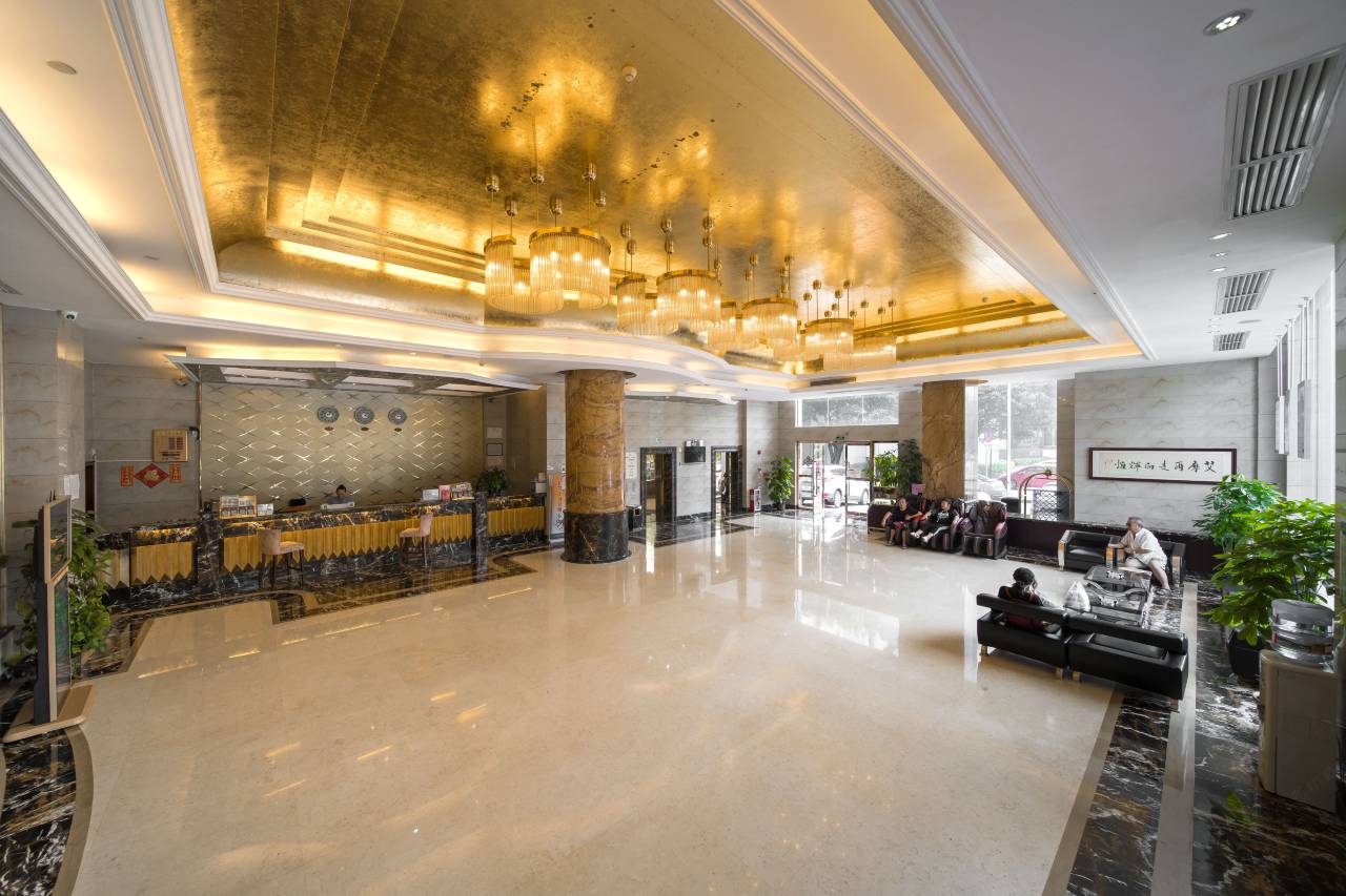 Aimoor Hotel 4