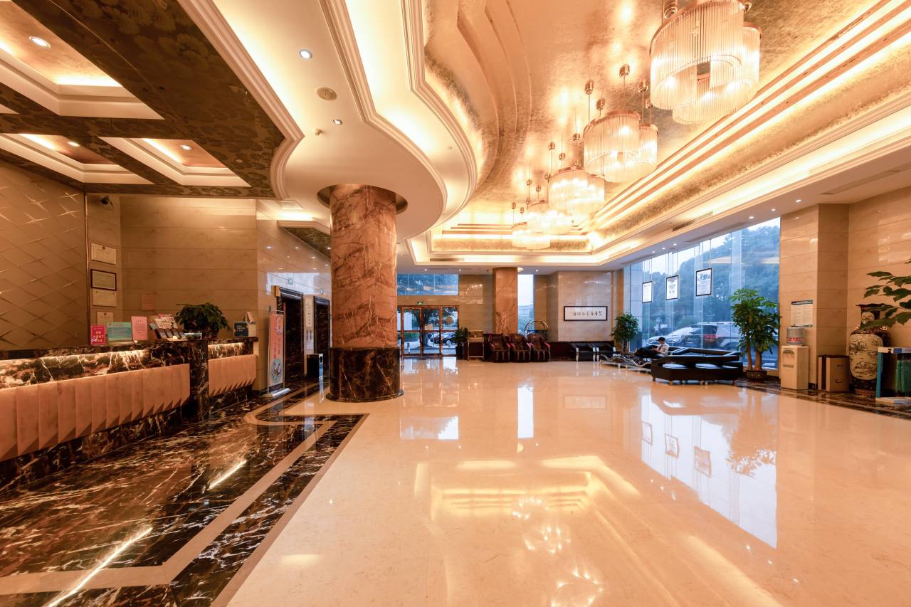 Aimoor Hotel 6
