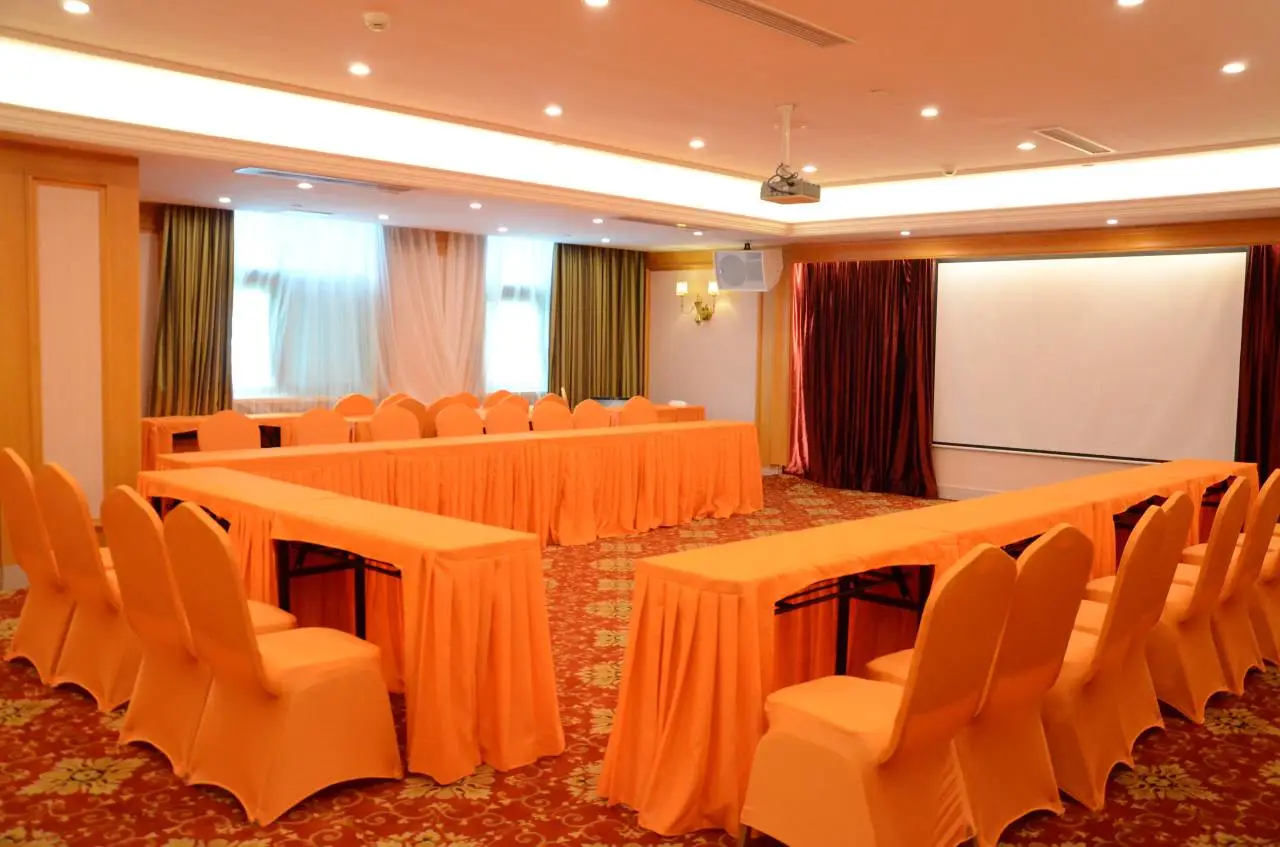 Bailaiya International Hotel (Foshan Guanyao Hui Li Plaza) 5