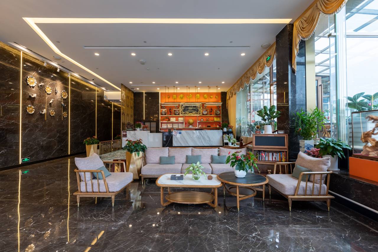 Foshan Conrad Hotel (Kangfu Plaza) 7