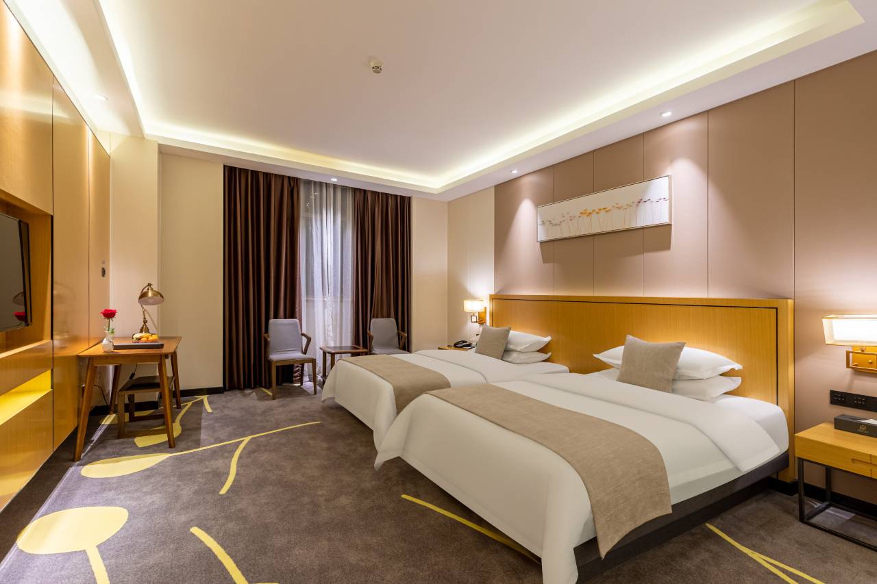 Foshan Conrad Hotel (Kangfu Plaza) 3