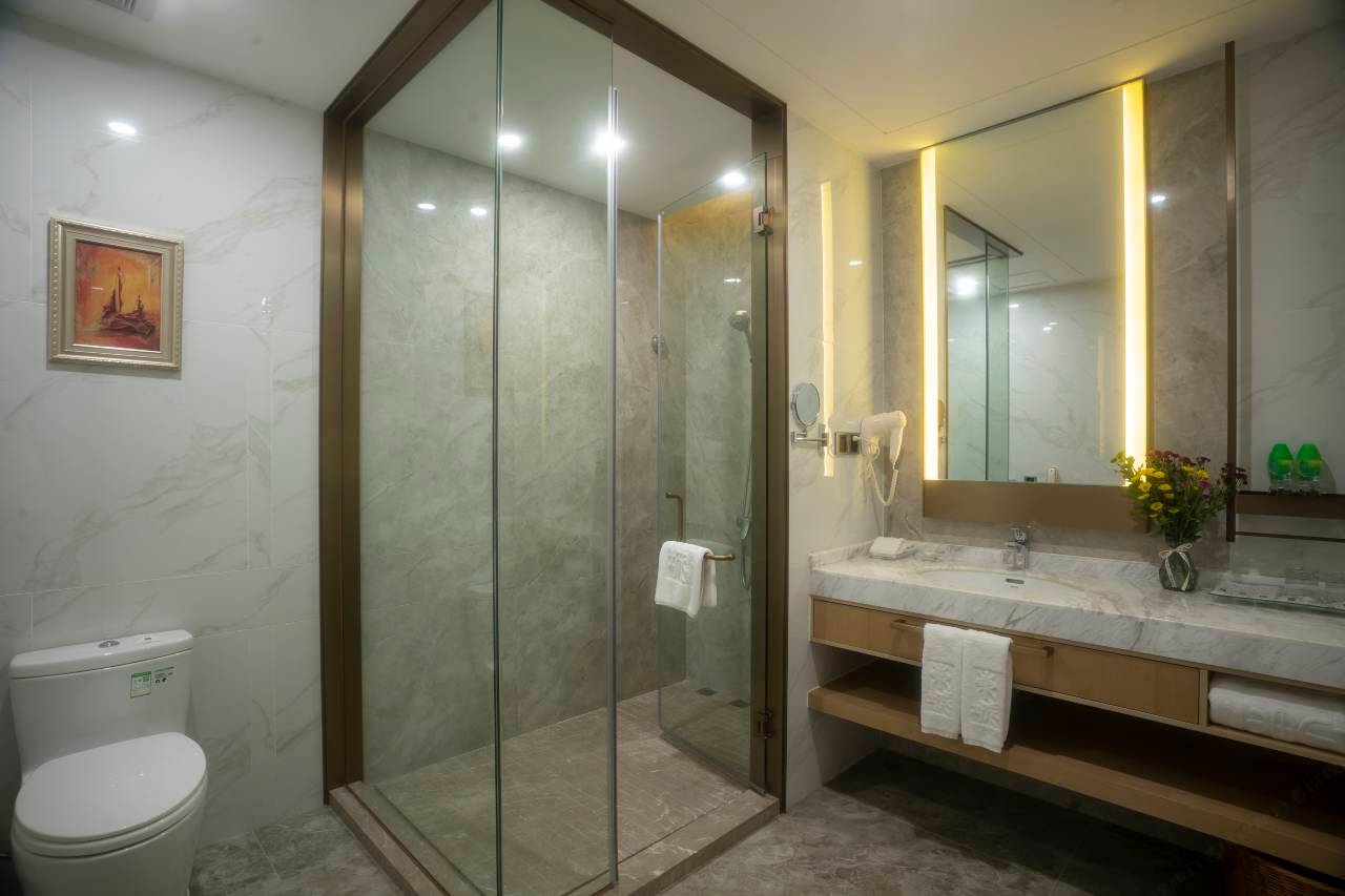 Foshan Dongcheng Hotel (Dongle Road Metro Station Qinghui Garden Branch) 3
