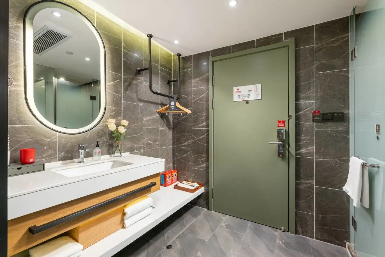 Ibis Hotel (Shunde Shunlian Plaza, Foshan) 3