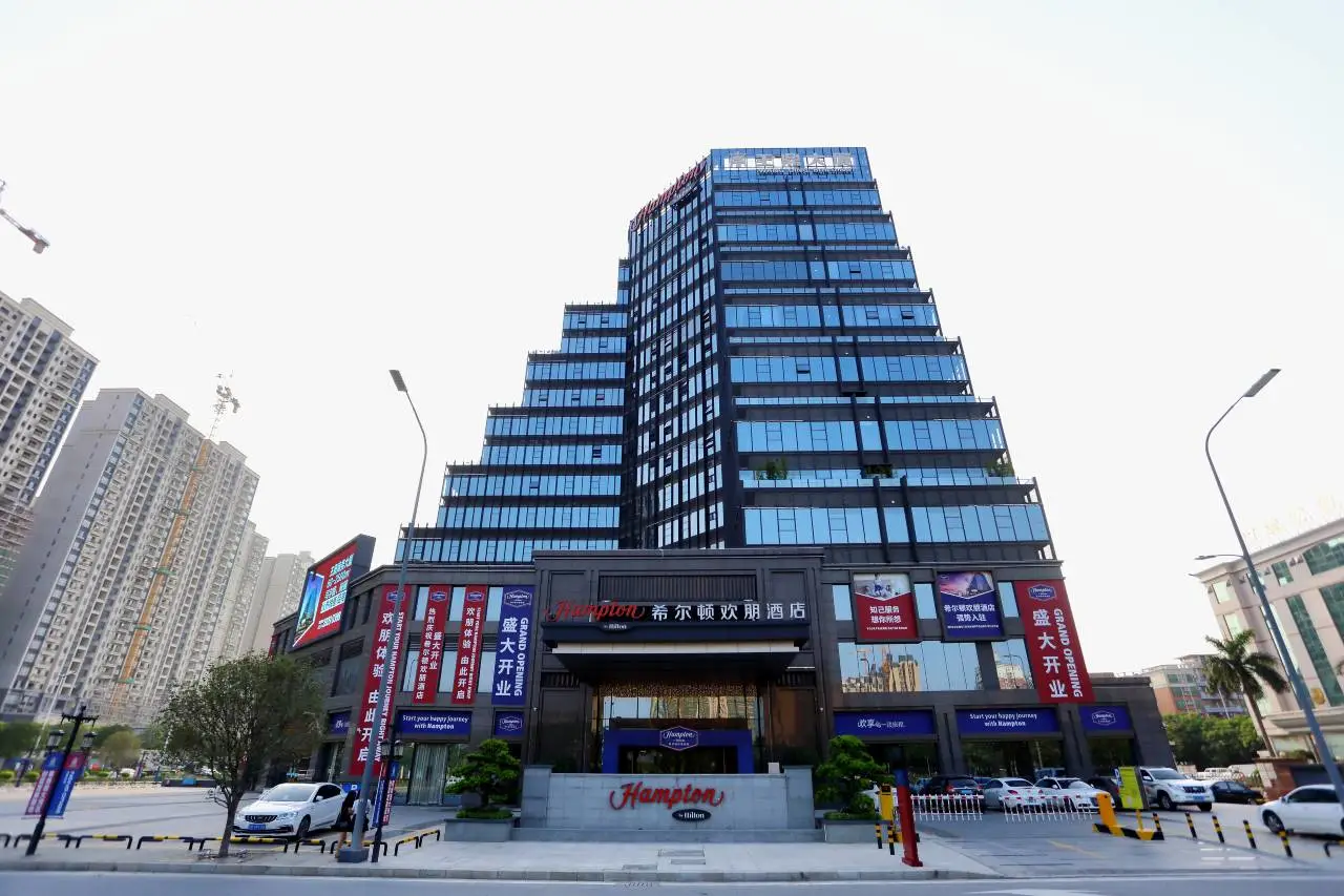 顺德龙江希尔顿欢朋酒店 1