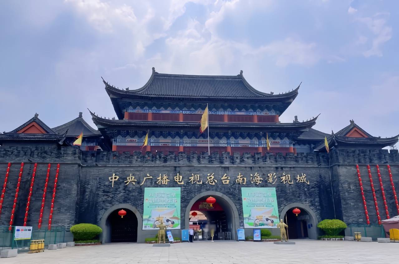 Vienna Hotel (Foshan Dalan Songgang Central Store) 7