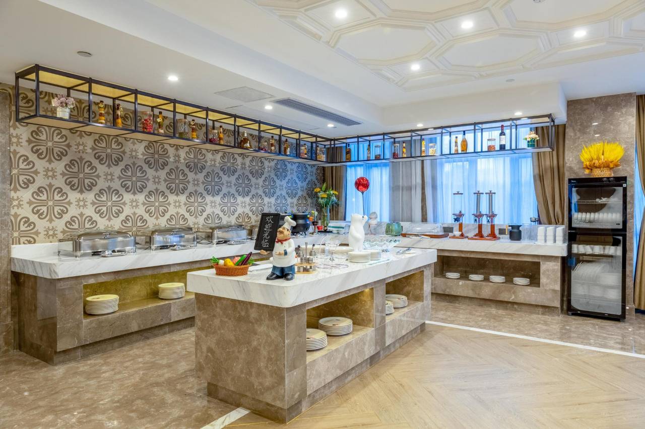 Vienna International Hotel (Shunde Happy Bay Shunfeng Mountain Park Branch) 4