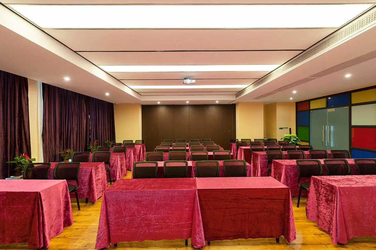 Wellness Hotel (Foshan Yongrun Plaza) 6