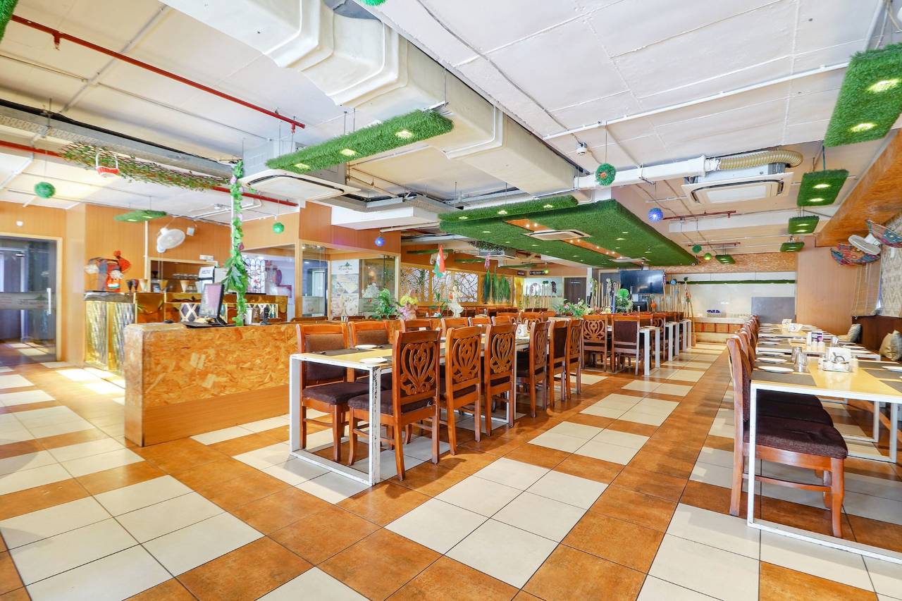 FabHotel Aamantran & Banquet Halls 4