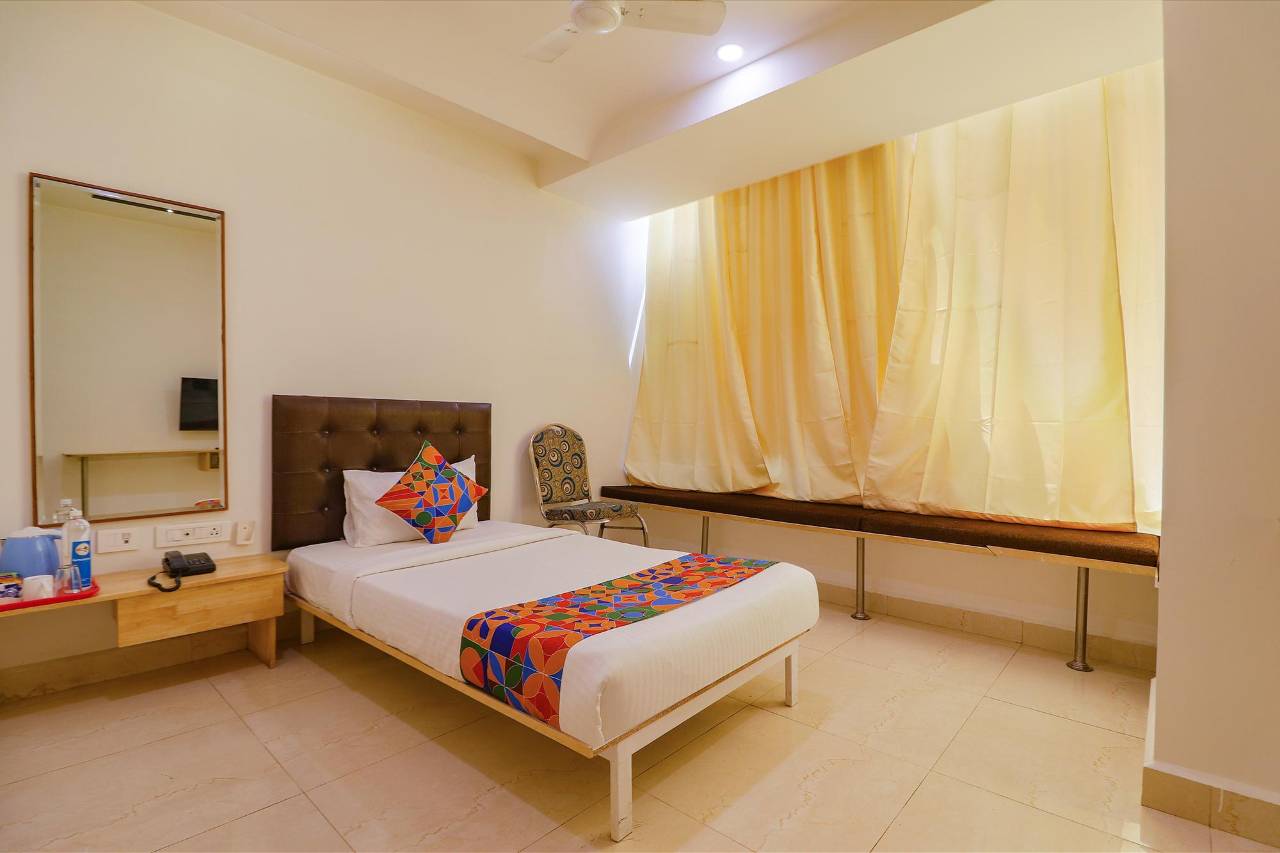 FabHotel Aamantran & Banquet Halls 3