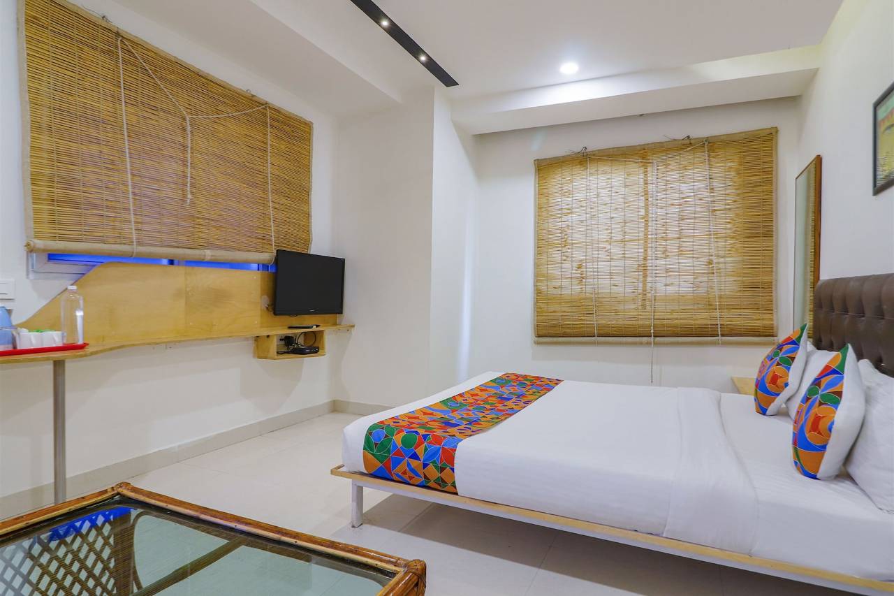 FabHotel Aamantran & Banquet Halls 7