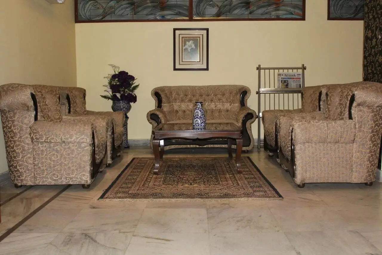 Gis Select Banjara Hills 4