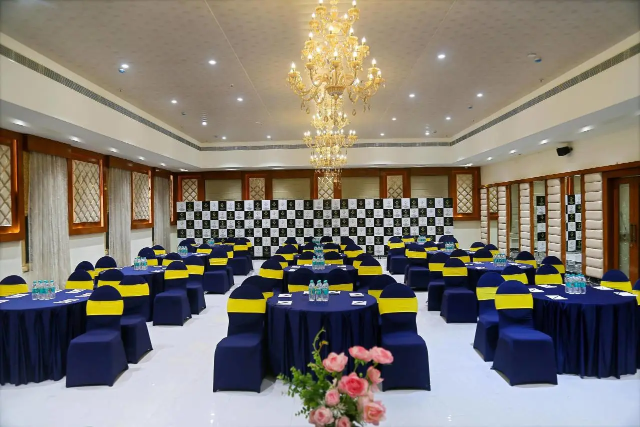 Hotel Hyderabad Grand 6