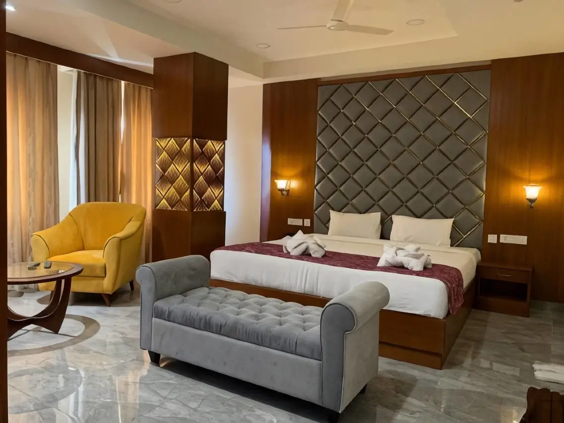 Hotel Hyderabad Grand 3