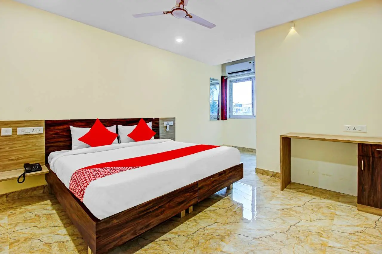 Hotel O Ab Residency Near Miraj Cinemas - Shalini Shivani 1
