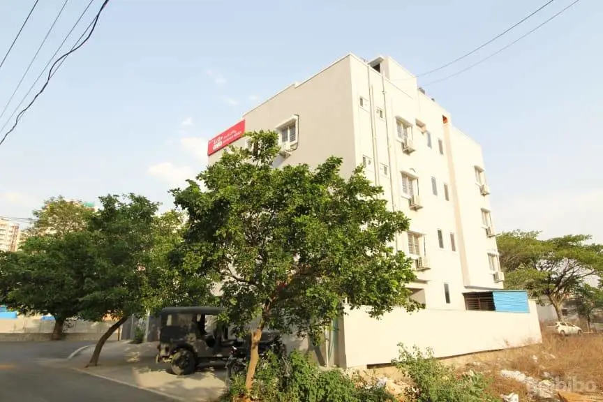 OYO 37420 shubham guest house 2
