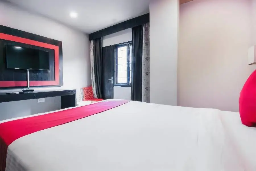 OYO 70742 Park Heights 3