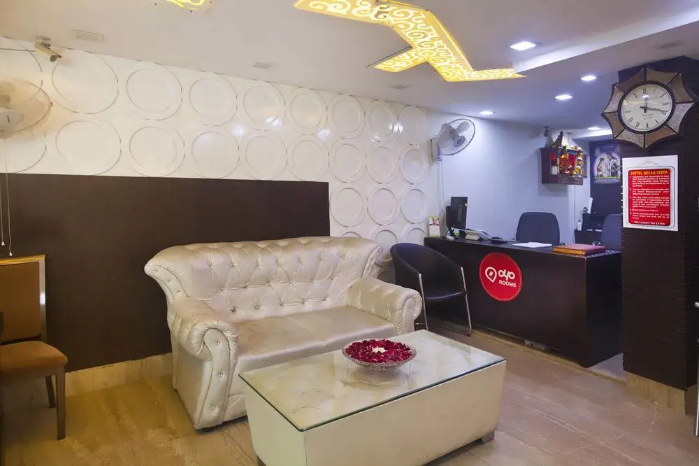 OYO Premium Paharganj 2