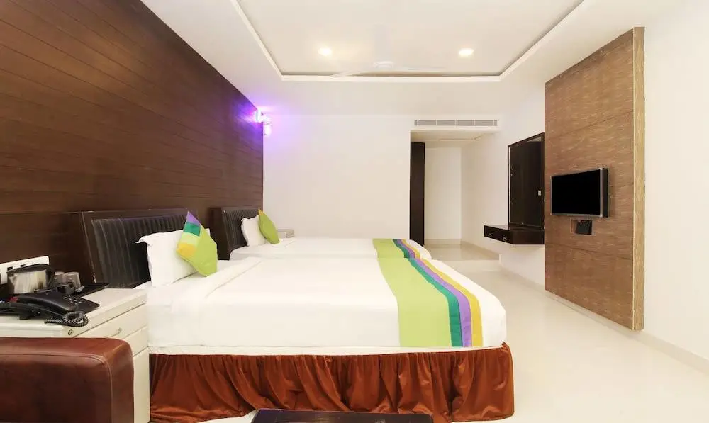 Treebo Trend Abinand Grand Bhel 1