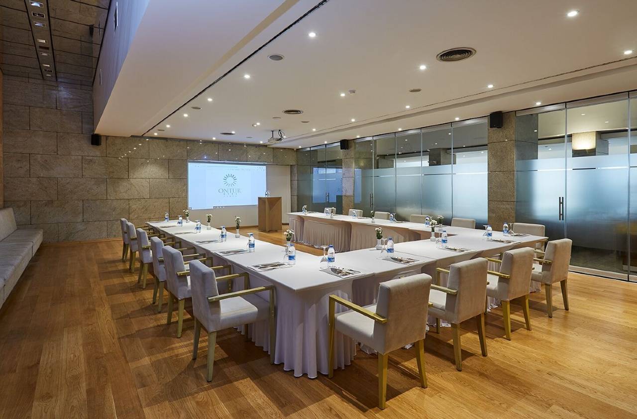 翁图尔伊兹密尔酒店 6