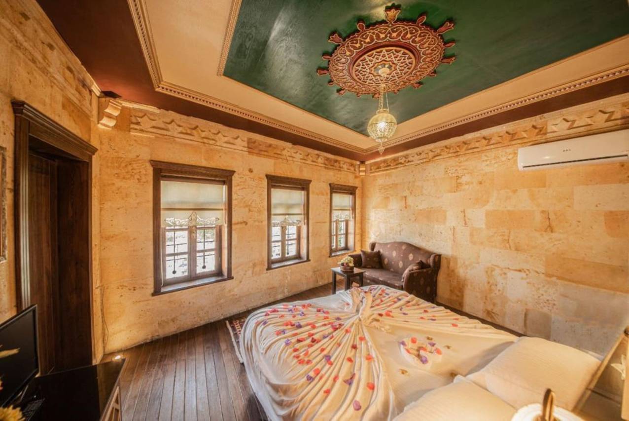 Sunak Cave Hotel 1