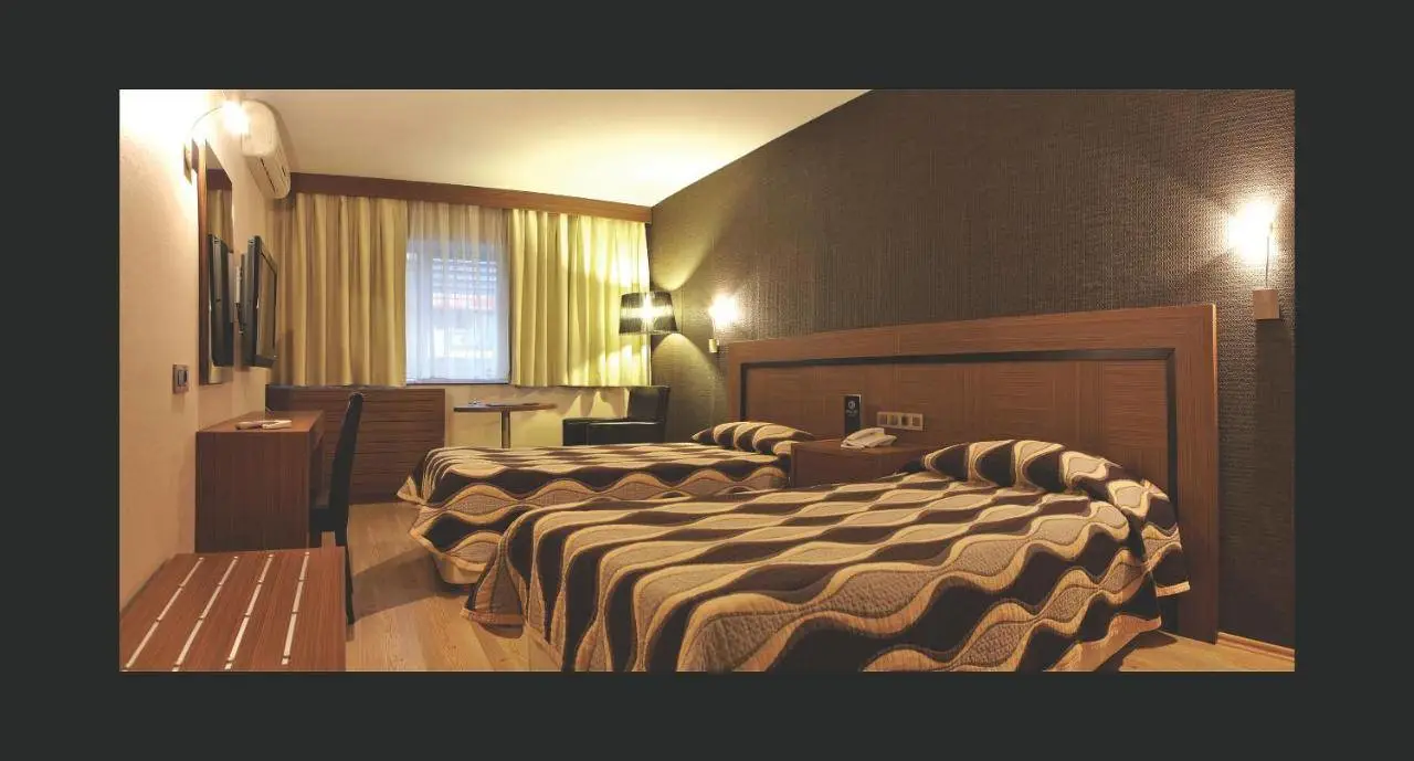 Susuzlu Hotel 3
