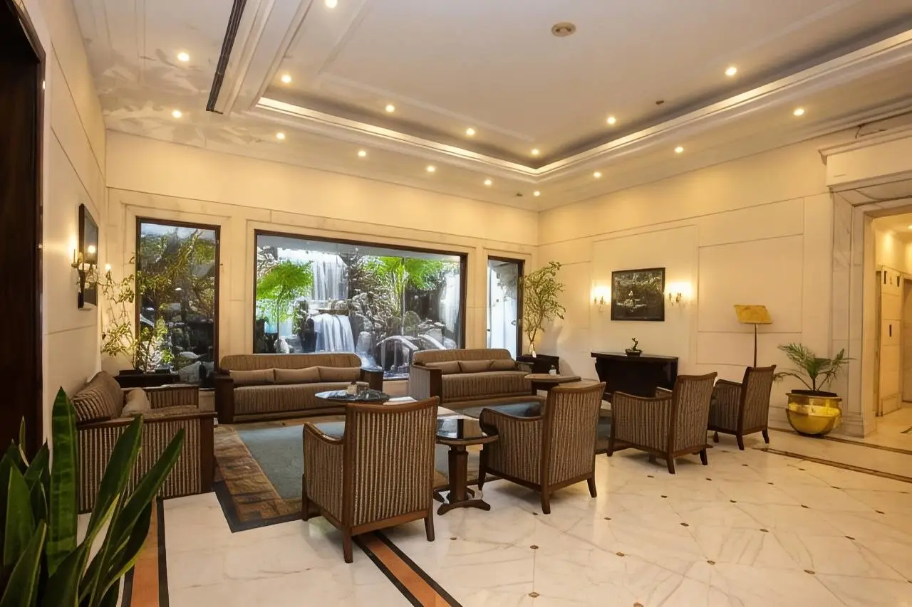 Grand Hotel Kathmandu 7